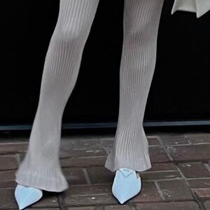 Paper moon knitted pants